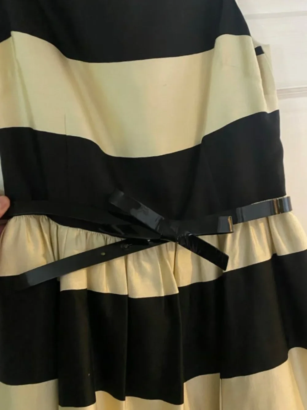 Kate Spade “Carolyn” cream black striped colorblock dress 6 ASO Taylor Swift
